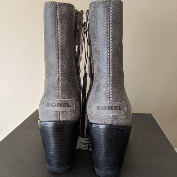 Sorel "After Hours" Winter Boot - Picture 4 of 9